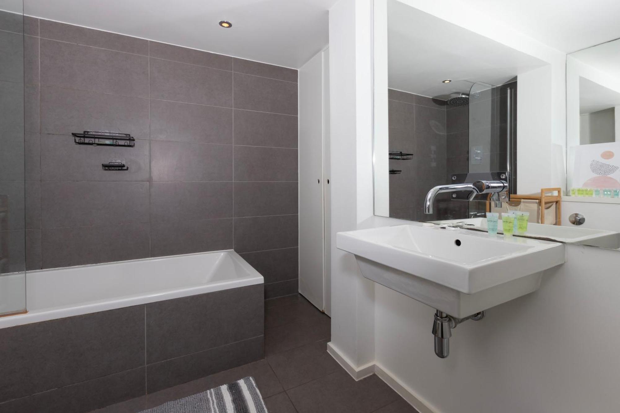 Cosy Ground Floor Apartment London Exteriör bild